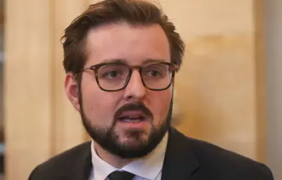 Philippe Brun candidat à la primaire socialiste pour la présidentielle