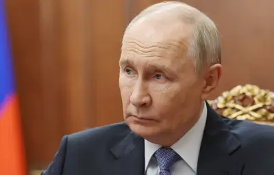 Poutine accueille des dirigeants asiatiques en parallèle du G7