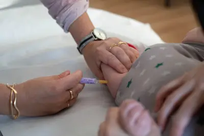 Premier vaccin conçu par IA franchit une étape historique