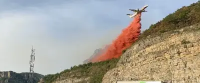 Reprise de feu au Pas-de-l'Escalette : trois largages de retardant par un Dash