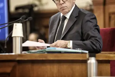 Éric Ciotti : salaires et cumul des mandats décryptés