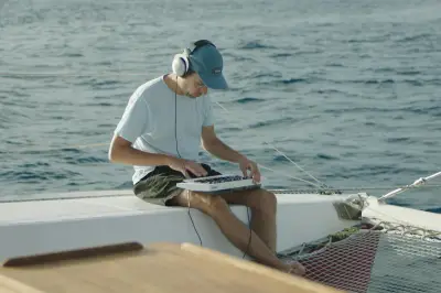 Rone : son album inspiré par le chant des baleines