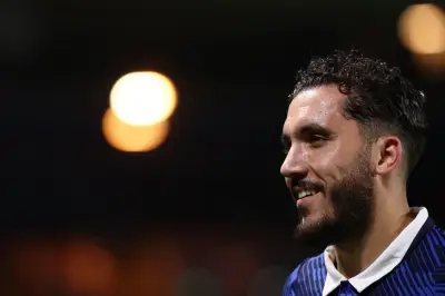 Ryan Cherki : sa pose insolite sur la photo des Bleus expliquée