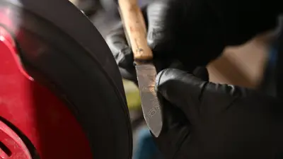 Salon du couteau à Montpellier : l'art artisanal made in France séduit