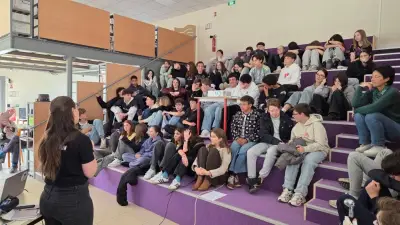 Théâtre et maths : une préparation originale au brevet à Pézenas