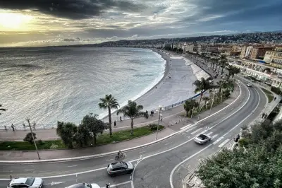 Trois jeunes interpellés pour un vol avec violences sur le quai des États-Unis à Nice