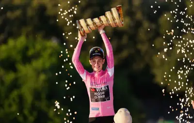 Vingegaard entre dans l'histoire en remportant le Giro 2026