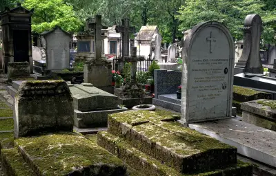Vols et profanations de sépultures : deux Roumains condamnés à Laval