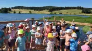 130 élèves de Marie-Rivier clôturent l'année au lac du Moulinet