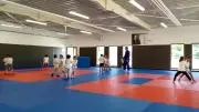 70 élèves de maternelle initiés au judo à Jonquières-Saint-Vincent