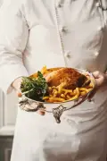 Alain Ducasse revisite la blanquette de veau au Grand Contrôle