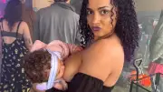 Allaitement en festival : une mère critiquée, la chanteuse répond