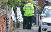 Arrestation à Belfast après une attaque au couteau qui suscite l'indignation