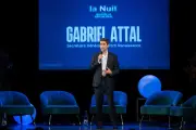 Attal veut se démarquer de Macron, mais pas trop