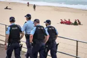 Attentat de Bondi : un rescapé choqué par des deepfakes le faisant passer pour un acteur
