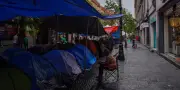 Au Mexique, profs et collectifs de disparus manifestent leur colère pendant la Coupe du monde