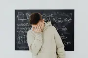 Bac 2026 : comment aider un lycéen paralysé par l'anxiété de performance ?
