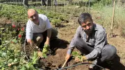 À Bagnols, le jardinage comme thérapie pour des demandeurs d'asile