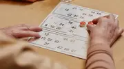 Bingo à Paris : un homme éviscère son partenaire de jeu, mis en examen