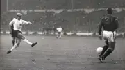 Bobby Charlton, rescapé de Munich et héros du Mondial 1966