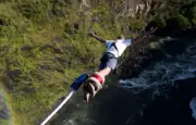 Brésil : une femme meurt lors d'un saut à la corde sans sécurité