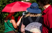 Canicule : 37 départements en rouge, décrue progressive attendue