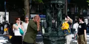 Canicule : écoles fermées et trafic SNCF perturbé en France