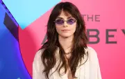 Cara Delevingne se confie sur sa descente aux enfers et sa guérison