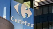 Carrefour supprime 5 000 tonnes de plastique d'ici 2030 : impact pour les consommateurs