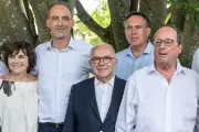 Cazeneuve, Glucksmann et Hollande en précampagne présidentielle dans la Sarthe