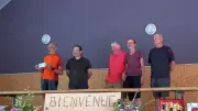 Chasseurs de l'Aveyron remettent un chèque de 1 000 euros à un club de randonnée