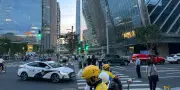 Chine : un petit avion s'écrase contre le plus haut gratte-ciel de Pékin
