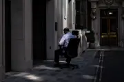Climatisation au bureau : inégalités face à la canicule