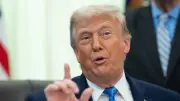 Conflit Iran-USA : nouvelles frappes, le détroit d'Ormuz menacé