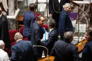 Congés dans les ministères : polémiques estivales, Matignon panique