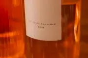 Crise du vin : une réserve stratégique pour réguler la production de rosé de Provence