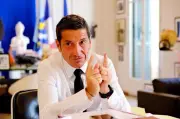 David Lisnard promet d'étendre le référendum s'il est élu président