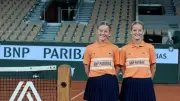 De Pignan à Roland-Garros : des jumelles partagent leur quotidien de ramasseuses de balles