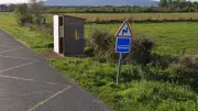 Des excréments dans un arrêt de bus pour enfants : le maire de Taponas en colère