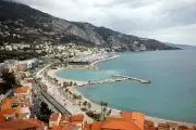 Disparition en mer à Menton : recherches en cours pour un baigneur