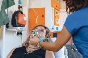 Douleur aux urgences : soulagement immédiat sans perfusion par l'infirmière de tri