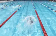Drame à Conches-en-Ouche : un enfant de 8 ans se noie lors d'une séance de natation scolaire