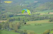 Drame en Espagne : un parapentiste britannique de 63 ans perd la vie
