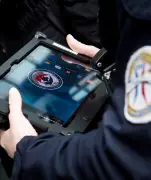 Dérive d'une policière accusée de corruption : «N'oublie pas que c'est moi qui prends des risques»