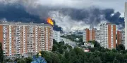 Drones ukrainiens endommagent une raffinerie près de Moscou, Zelensky justifie