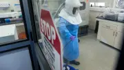 Ebola : course contre la montre pour un vaccin contre la souche Bundibugyo