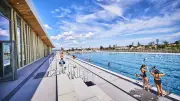 Fermeture du bassin intérieur de la piscine Alfred-Nakache à Sauvian