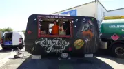 Food-truck Tey Tey Burger à Remoulins : burgers maison et produits frais