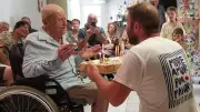 François Chambon fête ses 100 ans à l'Ehpad L'Oustaù de Beaucaire