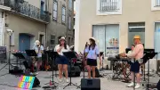 Fête de la musique à Servian : Cœur en fête met la place du Marché en groove